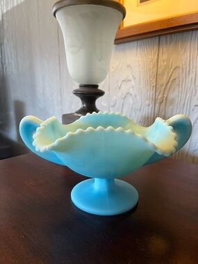Fenton glass Blue-ish Ruffled Glass